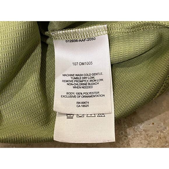 Mountain HardWear M Green Short Sleeve 1/4 Zip Lightweight Polo Shirt SLIM FIT - Picture 3 of 4